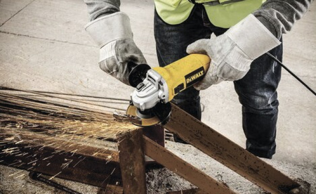 Угловая шлифмашина DeWalt DWE4117-QS - фото2
